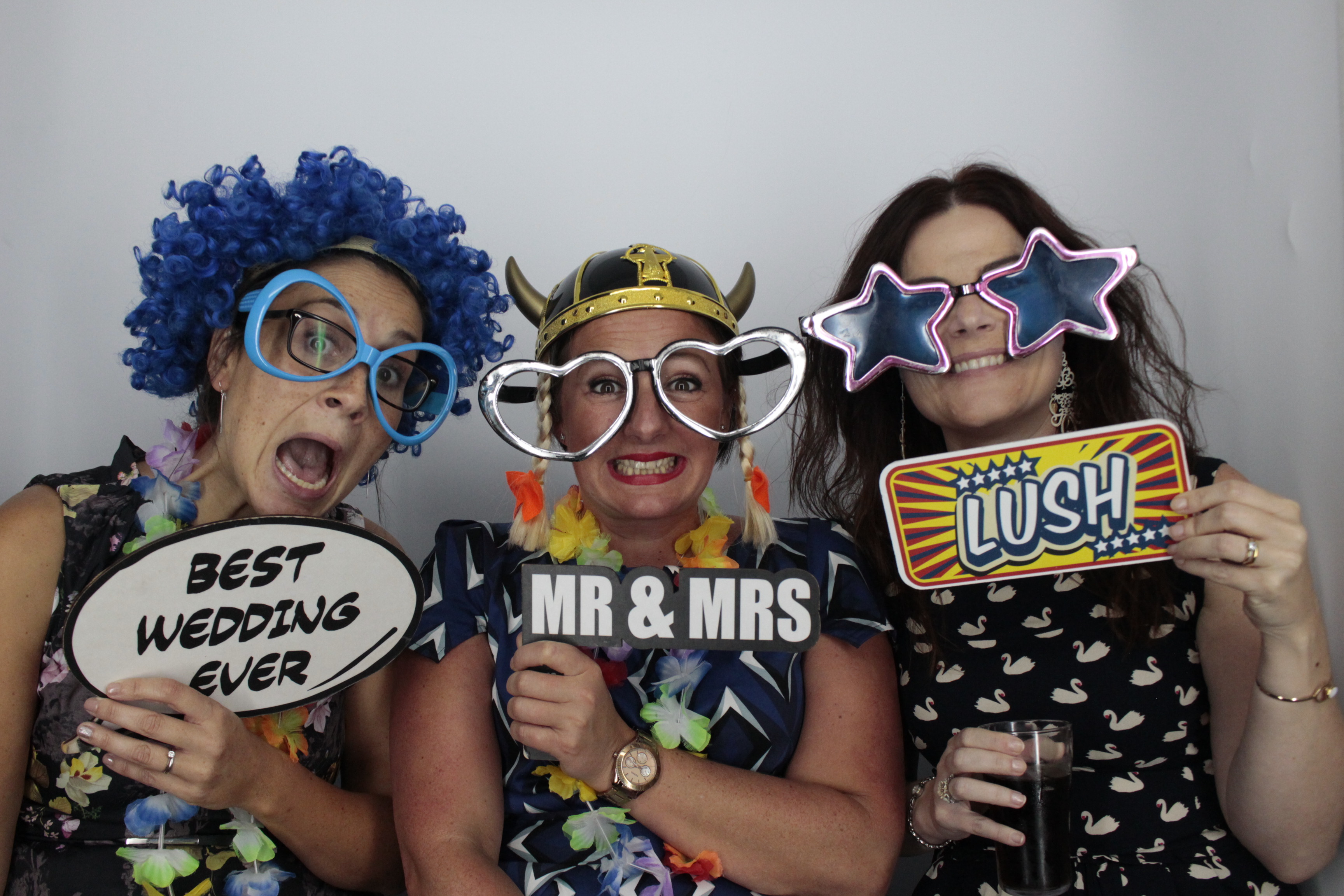 Andrew and Lynsey's Wedding | View more photos from the event at gallery.myphotoboothexperience.co.uk/u/MyPhotoBoothExperienceLtd/Andrew-and-Lynseys-Wedding
